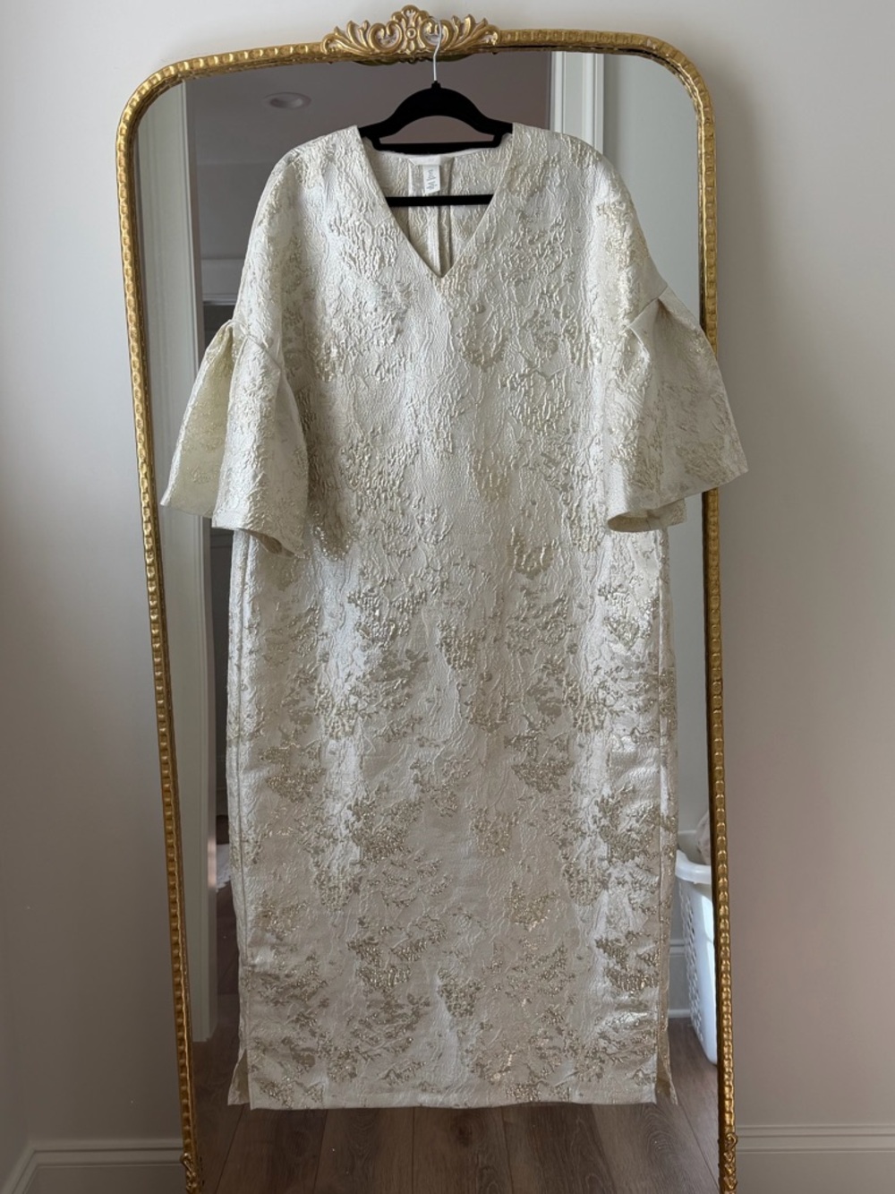H&M White and Gold Kaftan